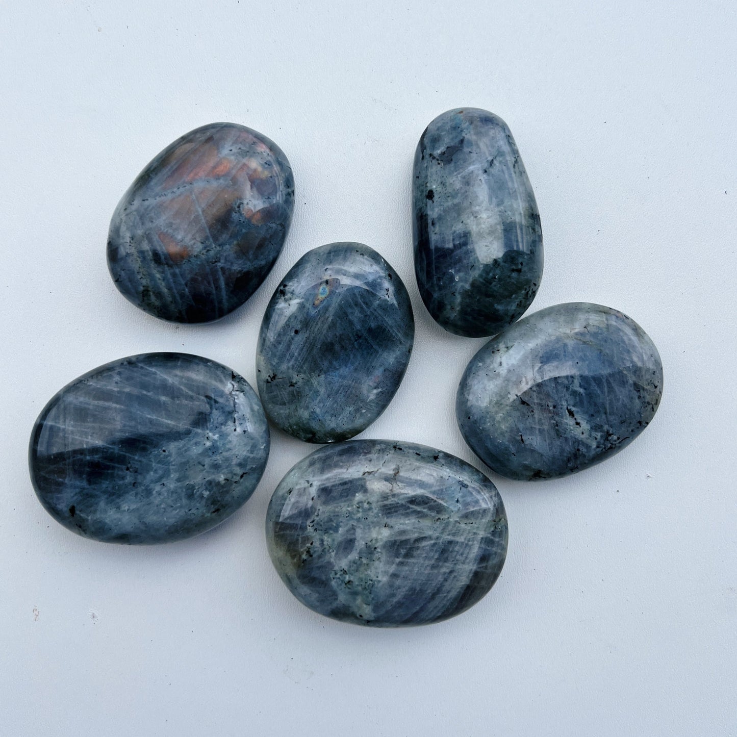 Labradorite Palmstone