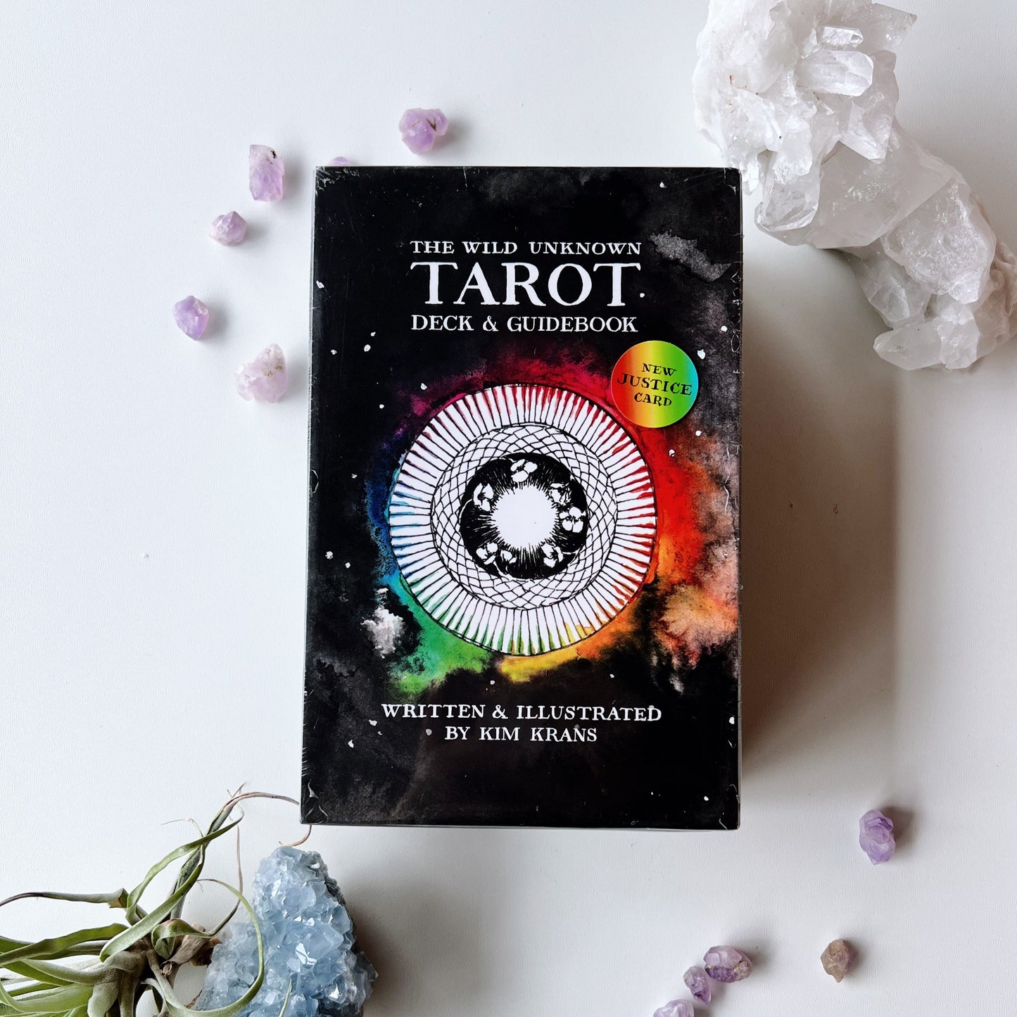 The Wild Unknown Tarot: Deck and Guidebook