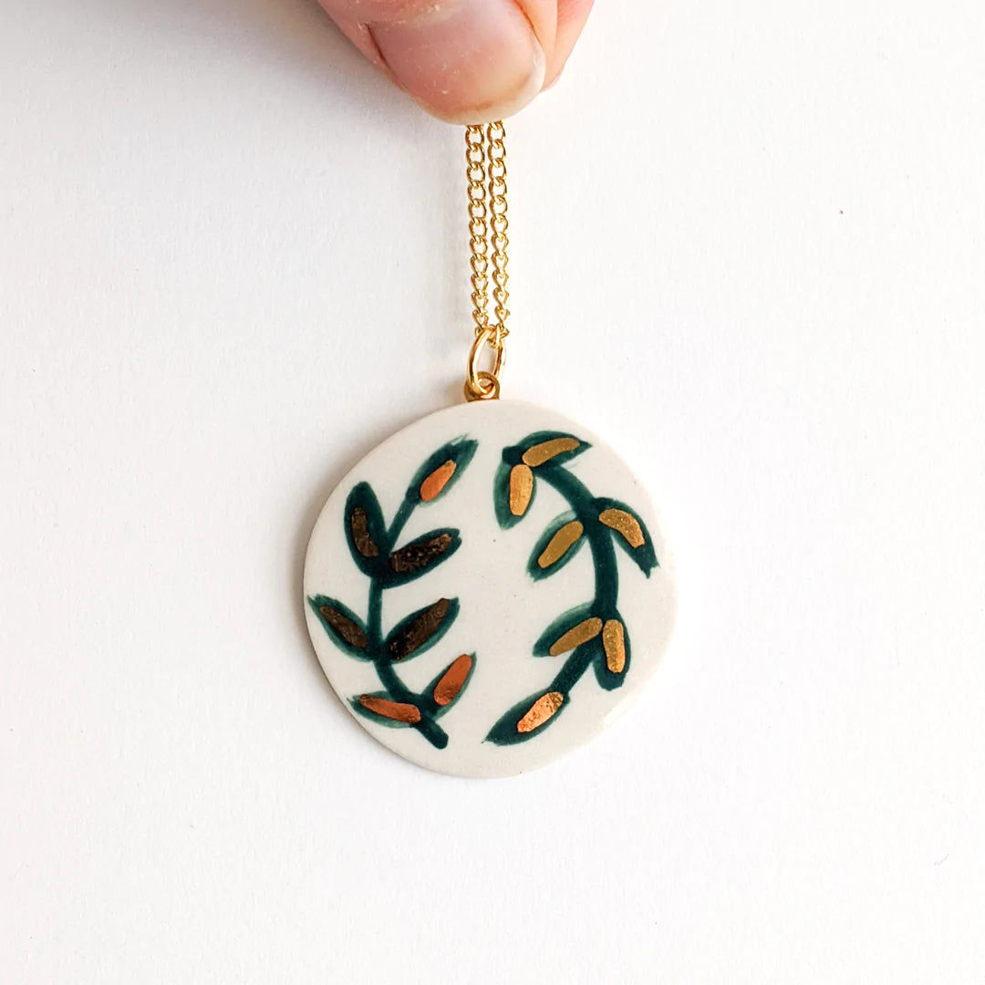 Double Laurel Porcelain Pendant Necklace